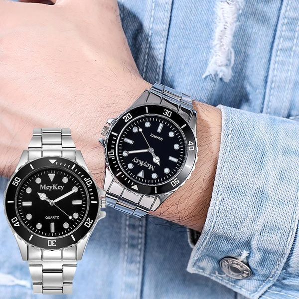 Нарученные часы зеленый Relogio Masculino Fashion Watch Men Luxury Noctilucous Steel Steel Steel Big Brand Мужские кварцевые часы Day Diftswris