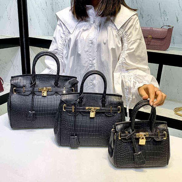

h family same pattern bag large capacity portable single shoulder menger