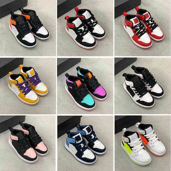

2022 infants 1s kids basketball shoes kid shoes game royal scotts obsidian chicago bred sneakers mid multi-color tie-dye child shoe size, Black