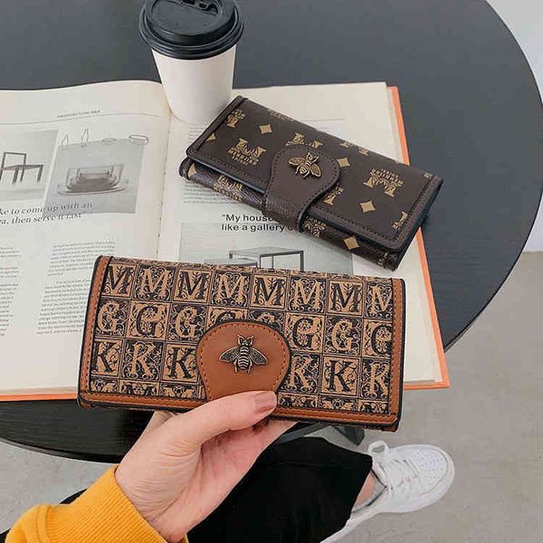 

little bee wallet designer womens mens new european and american fashion brands leather buckle folding wallet long multi card slot card bag, Red;black