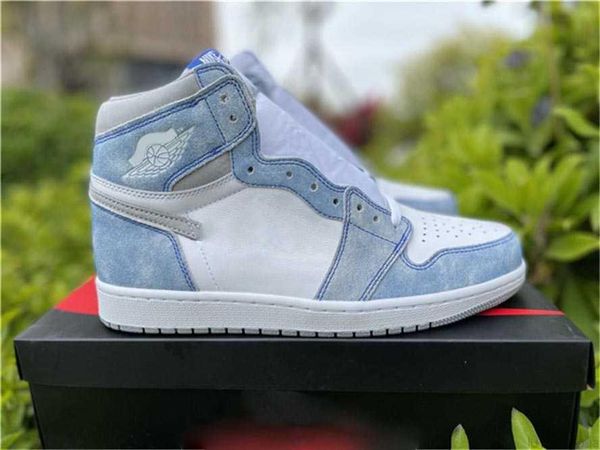 

new authentic 1 high og hyper royal university blue 1s travis scotts dark mocha trophy room chicago men women outdoor shoes sneakers 1top, Black