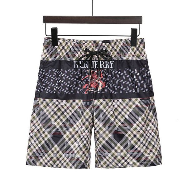 

2022 new mens designer shorts summer fashion casual sports quick drying beach shorts, White;black