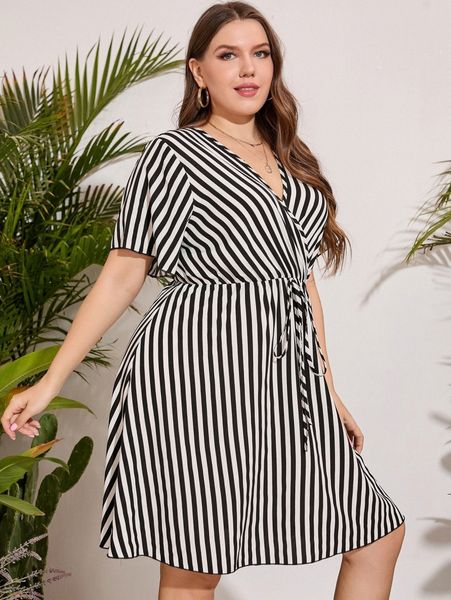 

plus vertical striped knot front dress j5kg#, Black