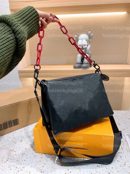

luxury brand shoulder bags coussin pm designers bags m59398 bold black white monograms embossed foamed leather puffy crossbody bright red re