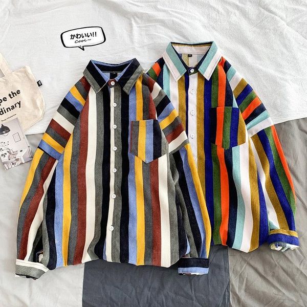 Camicie casual da uomo Uomo Primavera 2022 Stile urbano Colore a righe Coreano Streetwear Camicia vintage a maniche lunghe allentata Abbigliamento 5XL Per uomoUomo