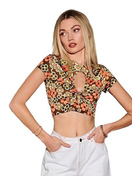 

random allover f.loral p.rint c.ut o.ut c.rop tee f9vv#, White