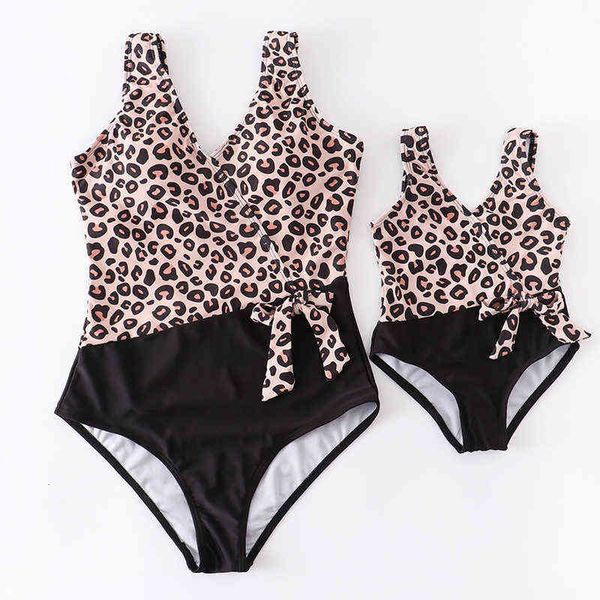 Girlymax Summer Baby Girls Abbigliamento per bambini Mommy Me Stripe Floral Leopard Costume da bagno Bikini Boutique Set Abbigliamento per bambini