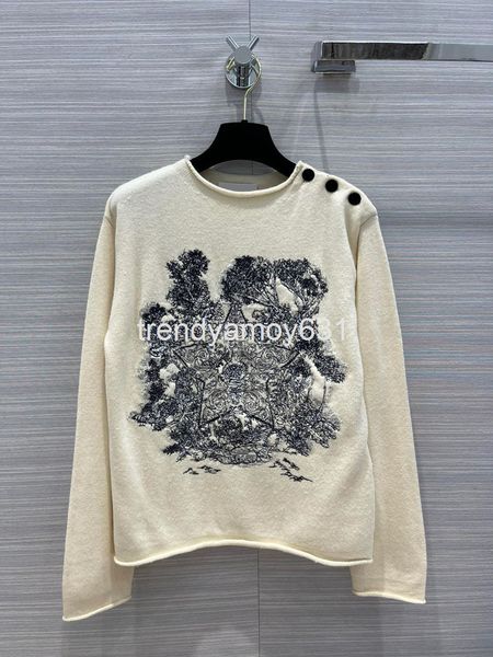 

women's sweaters warm embroidered cashmere sweater with star button, White;black