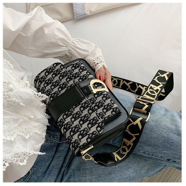 

purses wide strap old flower single shoulder new embroidery small square versatile retro fashion messenger bag