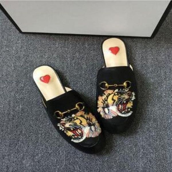 

leather men slippers soft cowhide lazy women shoes designer metal buckle beach slippers mules princetown classic slippers252l, Black