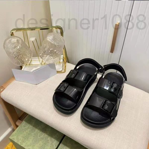 

sandals designer g family jelly sandals 2022 new thick soled elevated beach shoes versatile open toe slippers color buckle flat bottomed wom, Black