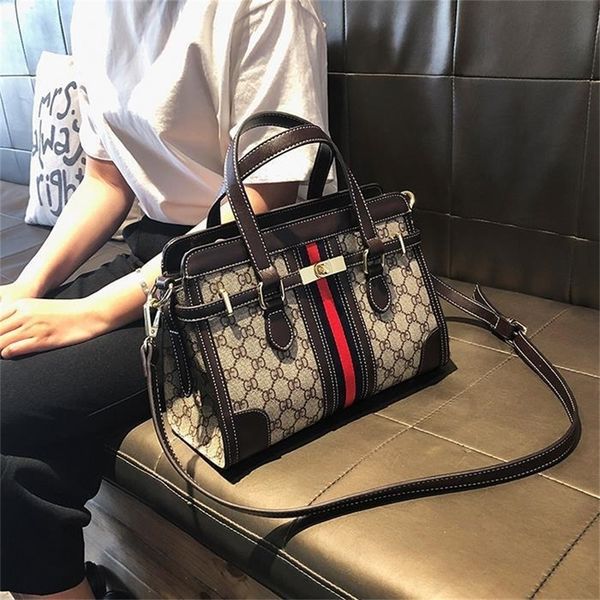 

purses bag new 2022 fashion messenger capacity single shoulder atmospheric hand women's large platinum bag 70% off online sale