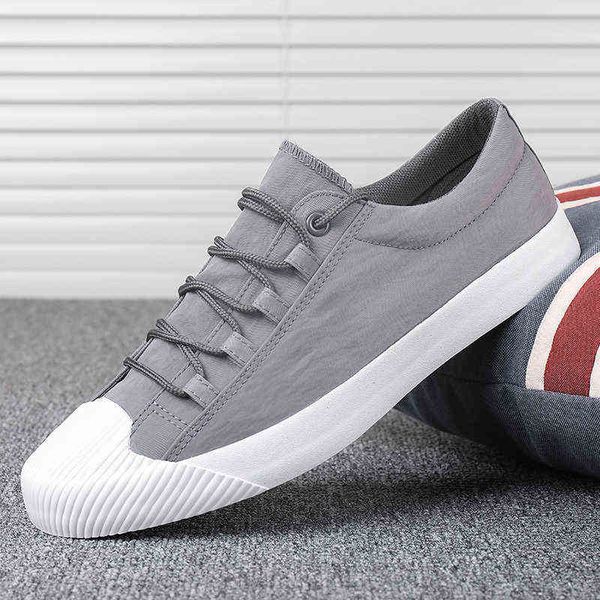 

2022 new men fashion casual canvas shoes lace-up breathable lightweight wear-resistant men shoes non-slip male shoe y220530, Black