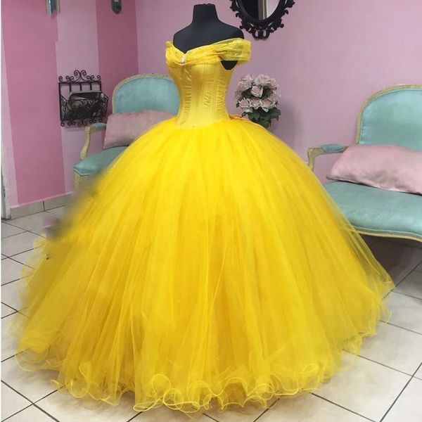 Cinderella Ball Pown Tauceanera Платья Tulle Corset Принцесса Brilhday Plasss Vestidos 15 Anos Длина пола с плеча Желтое Романтическое Дебютантное Сладкое 16 Платье