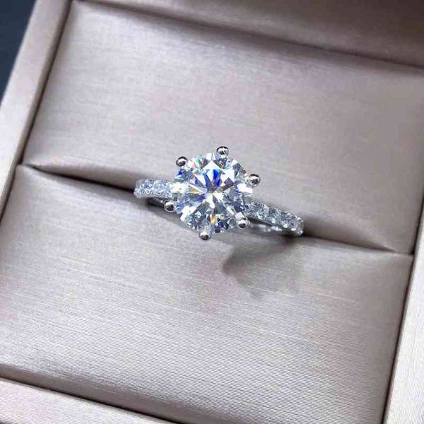 

moissanite 2 carats super ing comparable to diamonds exquisite craftsmanship, Slivery;golden