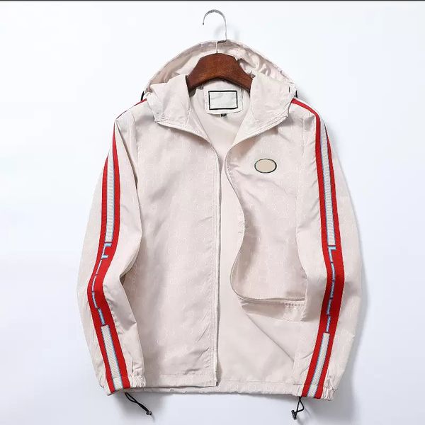 

2022 designer mens jacket coat windrunner luxurious and light coat fashion hooded jackets sports windbreaker casual zipper coats man outerwe, Black;brown