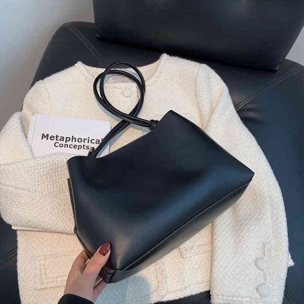 

fashion women's new high-quality versatile bag luxury designer autumn and winter large capacity tote bag hand casual texture single sho