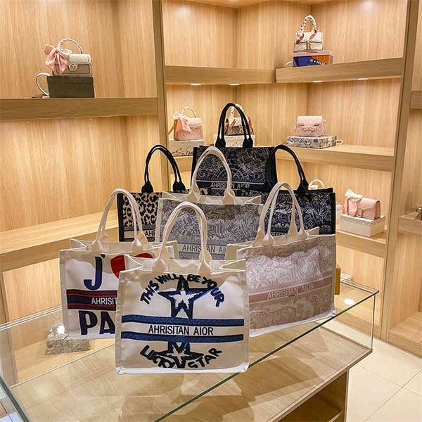 

75% off outlet store fashion printed portable tote bag high capacity women's 2022 autumn new commuting one shoulder bag