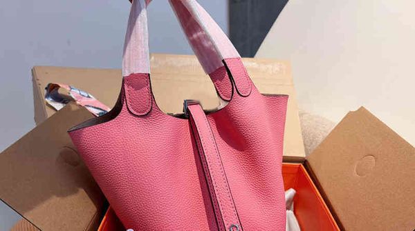

bucket bag layer cowhide all-match food baskes shoulder crossbody handbag genuine leather womens female purses 220402