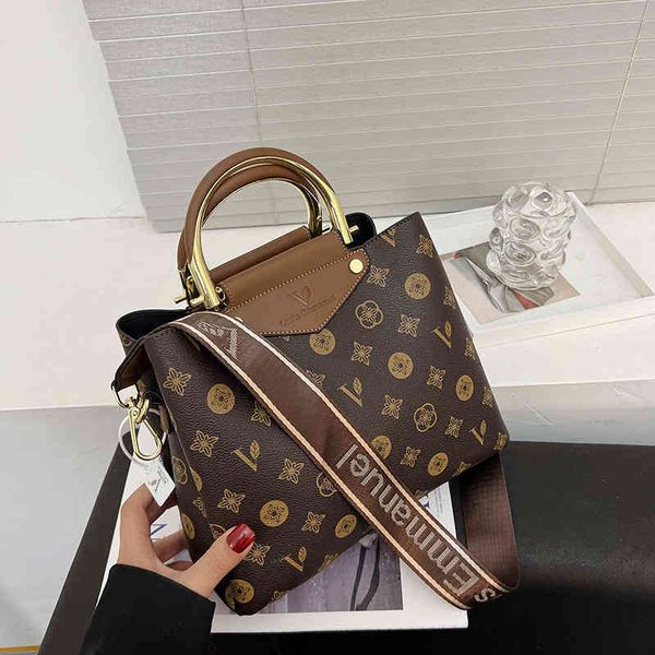 

texture portable bag large capacity fashion bucket trend single shoulder bag