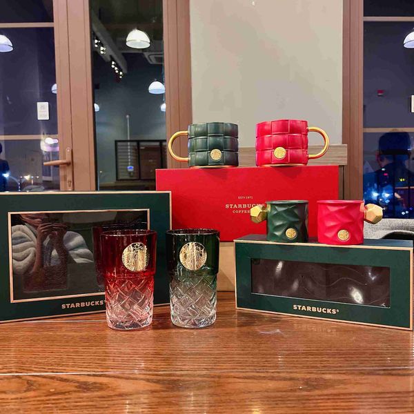 

starbucks 2021 christmas cup vintage red classic dark green gradient cut checkered glass mark pair cup gift box