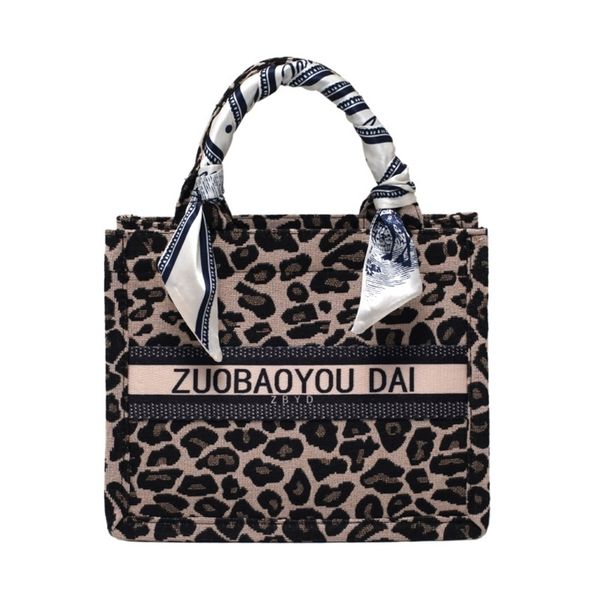 

new autumn women's fashion texture lock hand single armpit small square omnp purses outlet online