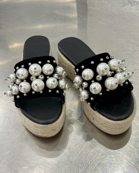 

summer classical women slippers outdoor beach sandals thick pearl slipper stylish versatile style black pink color
