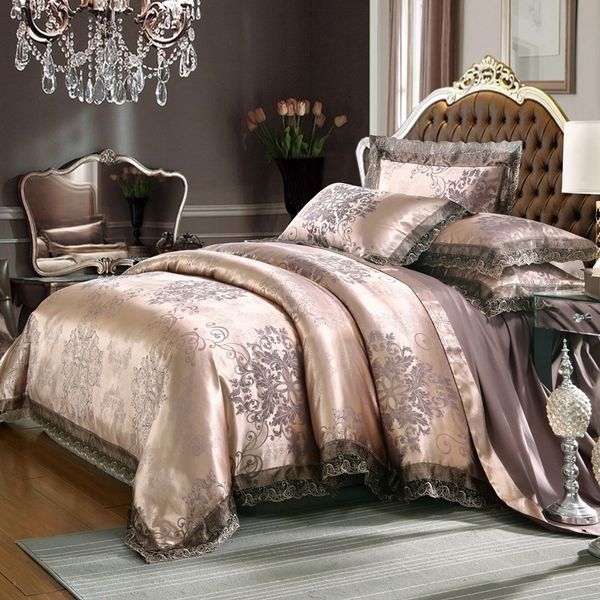 Bedding e Euroean ure on ain Jaquard ouriee quil over bed hee 220823
