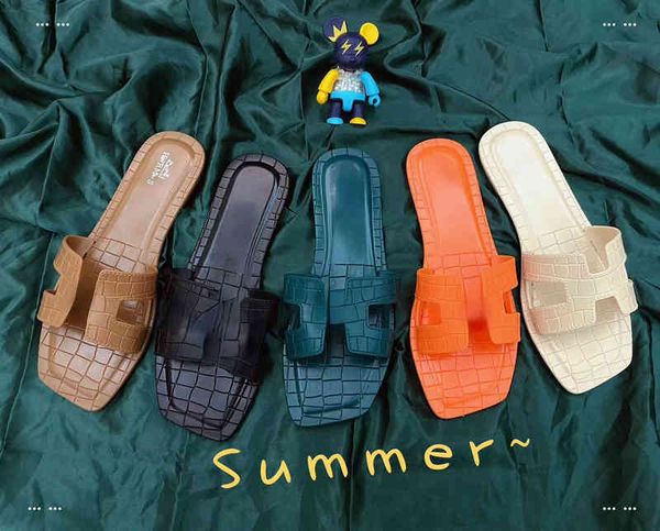

2022 new women's summer border trade selling fashion leisure indoor and outdoor leather pattern soft flat bottom herringbone h-mop, Black