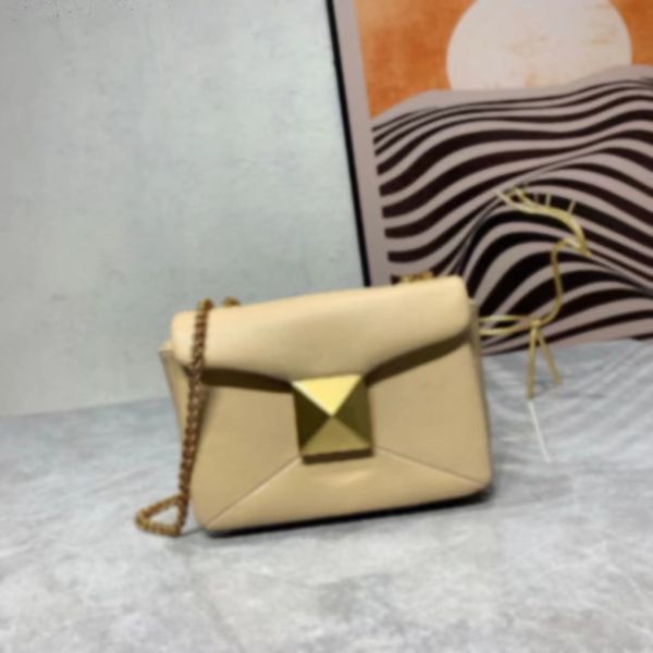 

women's fashion bags simple appearance compact and portable cross body available in eight colors