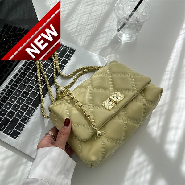 

trendy women's wholesale golden new shoulder small fashion chain ladies bags
