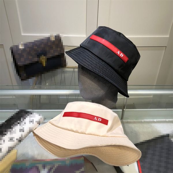Moda Casual Casual Hat letra feminina chapéus de sol preto Branco dois estilos Men Basin Cap boné Caps de beisebol selvagem de alta qualidade