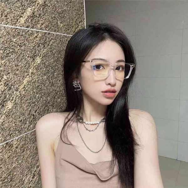 

sunglasses bv's fashion plate full frame flat lens and the same korean myopia vs4b, White;black