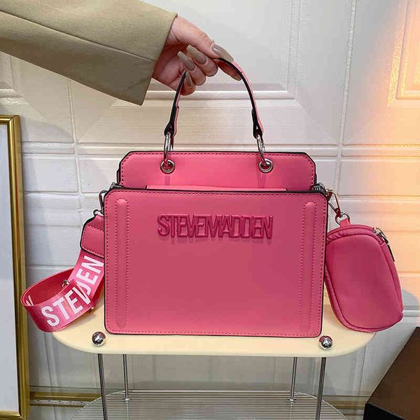 

new women's 2022 summer handbag fashion shoulder high-quality shoulder simple and versatile banquet bag