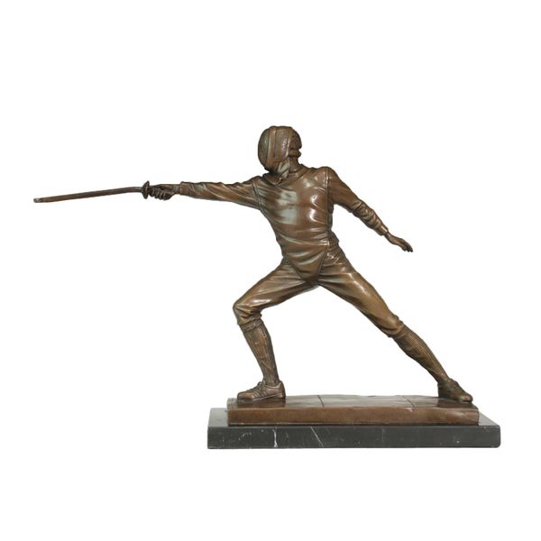 

bronze fencing statues western fencer copper sculpture modern art swordsman bronze figurine for club decoration, Silver