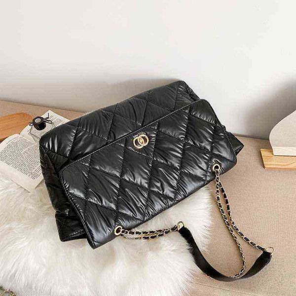 

high capacity pu leather handbags women's bags winter space cotton shoulder bag big tote bags for women chain hand bags 6644 g220422