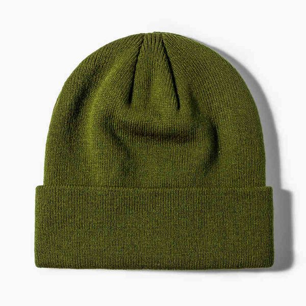 2021 Winter Hüte Für Frauen Männer Neue Hüte Gestrickte Solide Kühlen Hut Mädchen Herbst Weibliche Beanie Warme Haube Zufällige Kappe großhandel J220722