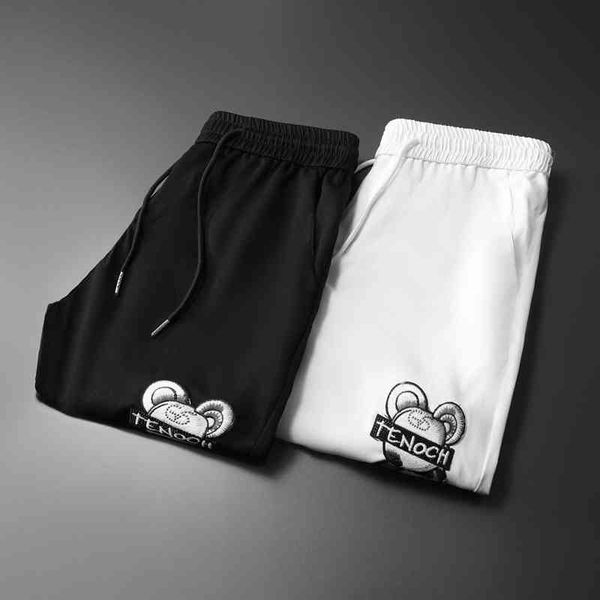 

men's fashion trend new personality casual brand shorts wholesale 2022 summer personalized cartoon sports beach pants, White;black