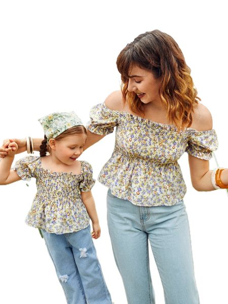 

1pc ditsy floral off shoulder shirred puff sleeve peplum 346a#, White