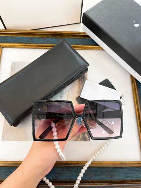 2022 Luxury Black Oversized Sombra Sunglass Women Fashion Retro Style Pérola Glasses Sunglasses Women Brand Designer Large Frame CH6025S