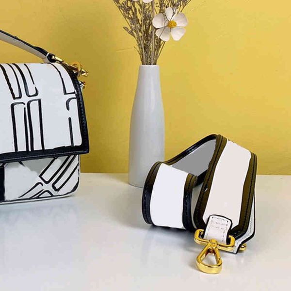 

designer baguette shoulder bags women graffiti handbag leather messenger crossbody bags lady letter print purse 220524