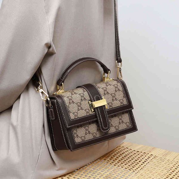 

2022 factory wholesale new viney fashion messenger versatile portable small square single shoulder women's bag