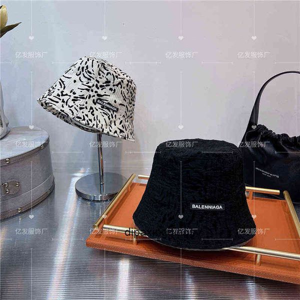 

designer ball caps paris b balencaigass letter printed new wrinkled bucket hat 22 spring and summer women's paris letter correct versio, Blue;gray