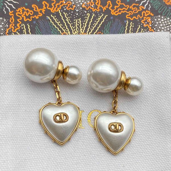 

women's fashion personality trend new brand earrings wholesale family di letters love pearl temperament light luxury peach heart women, Silver
