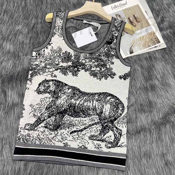 

women's two piece pants designer tiger jungle knitting sleeveless vest fashion suit pants women's 2022 new 4ymf, White