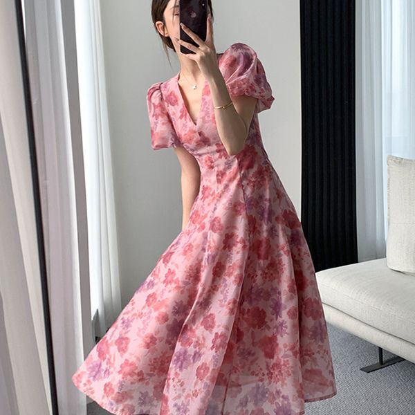 

dress of broken flower female summer new style v collar bubble sleeve french sweet tea rest, Black;gray