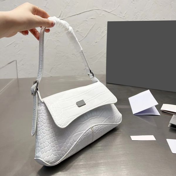 

luxurys designers handbag shoulder bags axillary bag fashion women wallet classic large capacity armpit purse travel party suitable for very