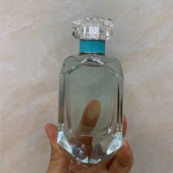 Fabrika Doğrudan Lüks Tasarım Kadın Parfüm 75ml Eau De Parfum Güzel Koku En Kalite Uzun Kalıcı Süre Hızlı Teslimat