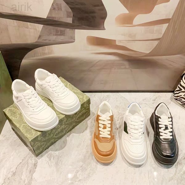 

2023 brand designer women casual shoes new leather thick bottom lace-up vintage low cut runner trainers outdoor walking sports, Black