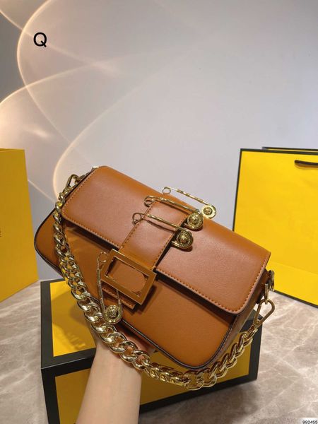 

designer women's bags co-branded with the same retro armpit bag baguette shoulder luxury handbag